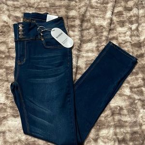 Mid rise skinny jeans